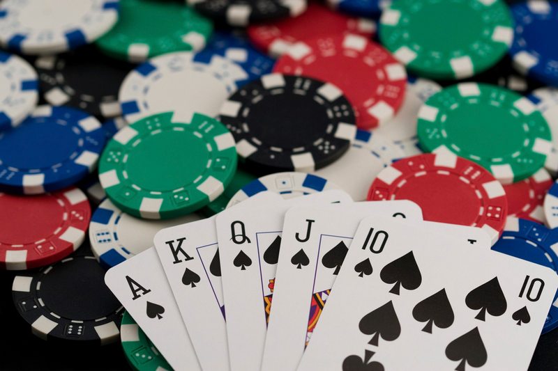 Tìm hiểu các quy tắc và cách chơi poker